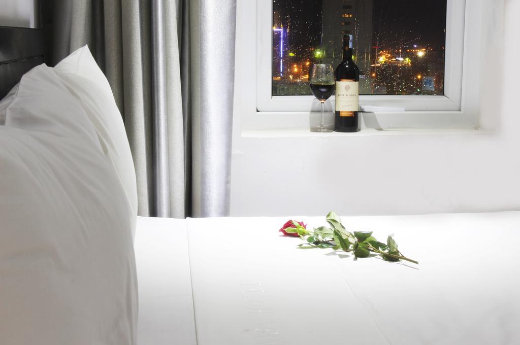 Misa Hotel Da Nang Esterno foto