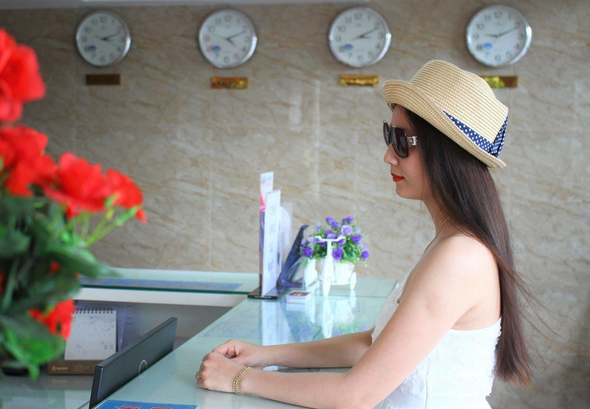 Misa Hotel Da Nang Esterno foto