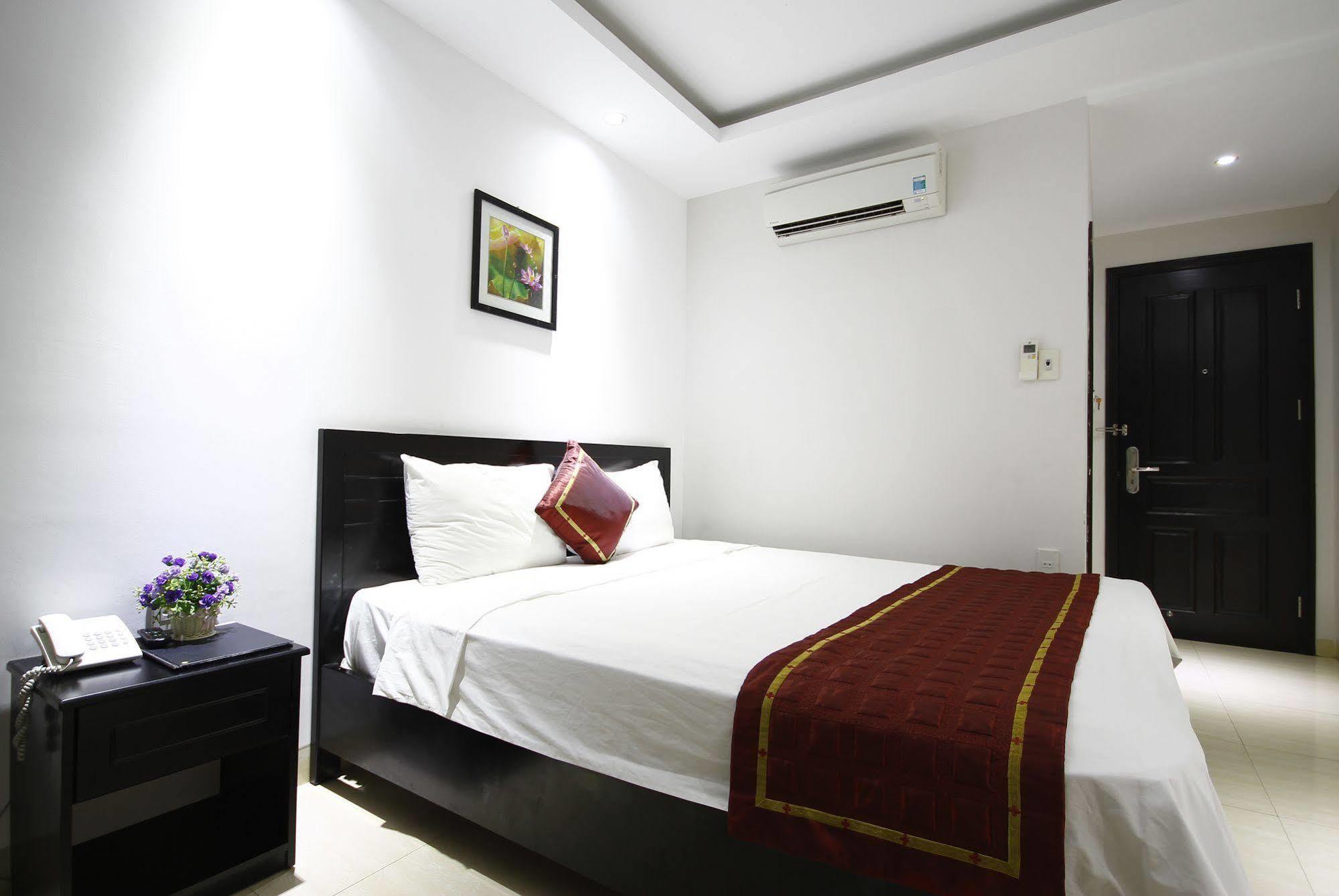 Misa Hotel Da Nang Esterno foto