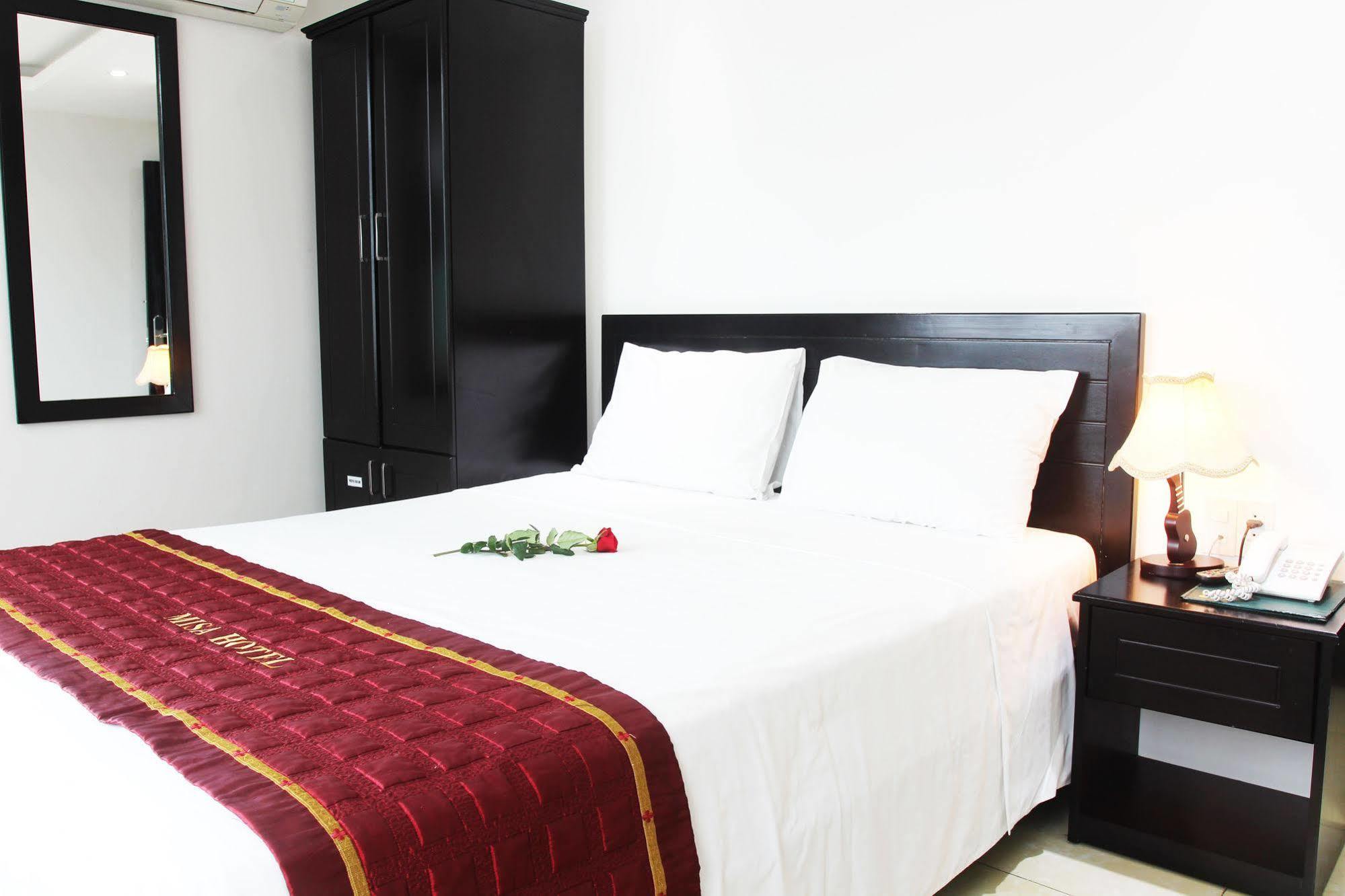 Misa Hotel Da Nang Esterno foto